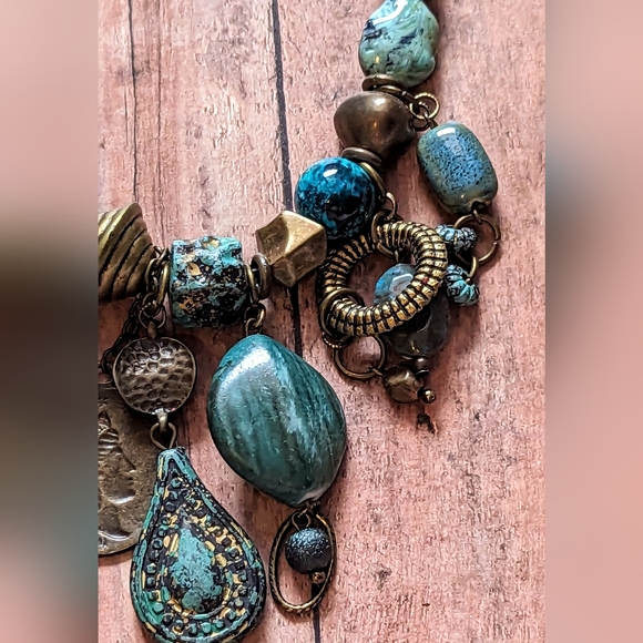 Multi Green Hues Multiple Charms & Beaded Necklace W Turquoise Chain - Picture 7 of 9